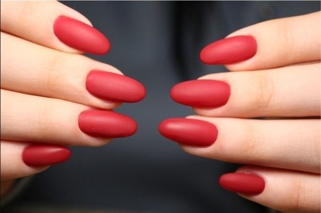unhas vermelhas fosca